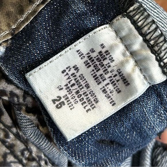 Marciano Denim Distressed Jeans Size 25 - Picture 6 of 7